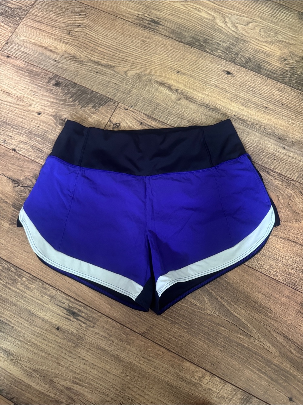 Women’s Athleta athletics shorts XS
